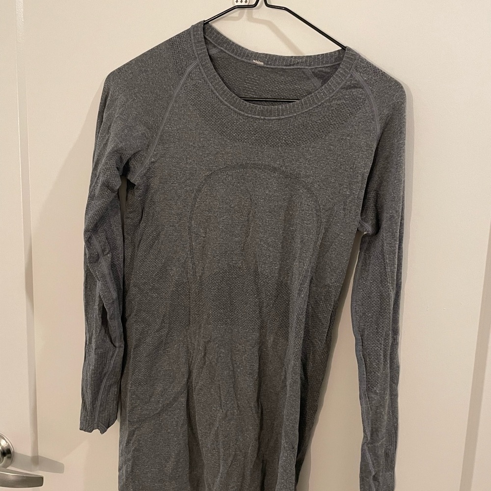 Lululemon Swiftly Tech Long-Sleeve